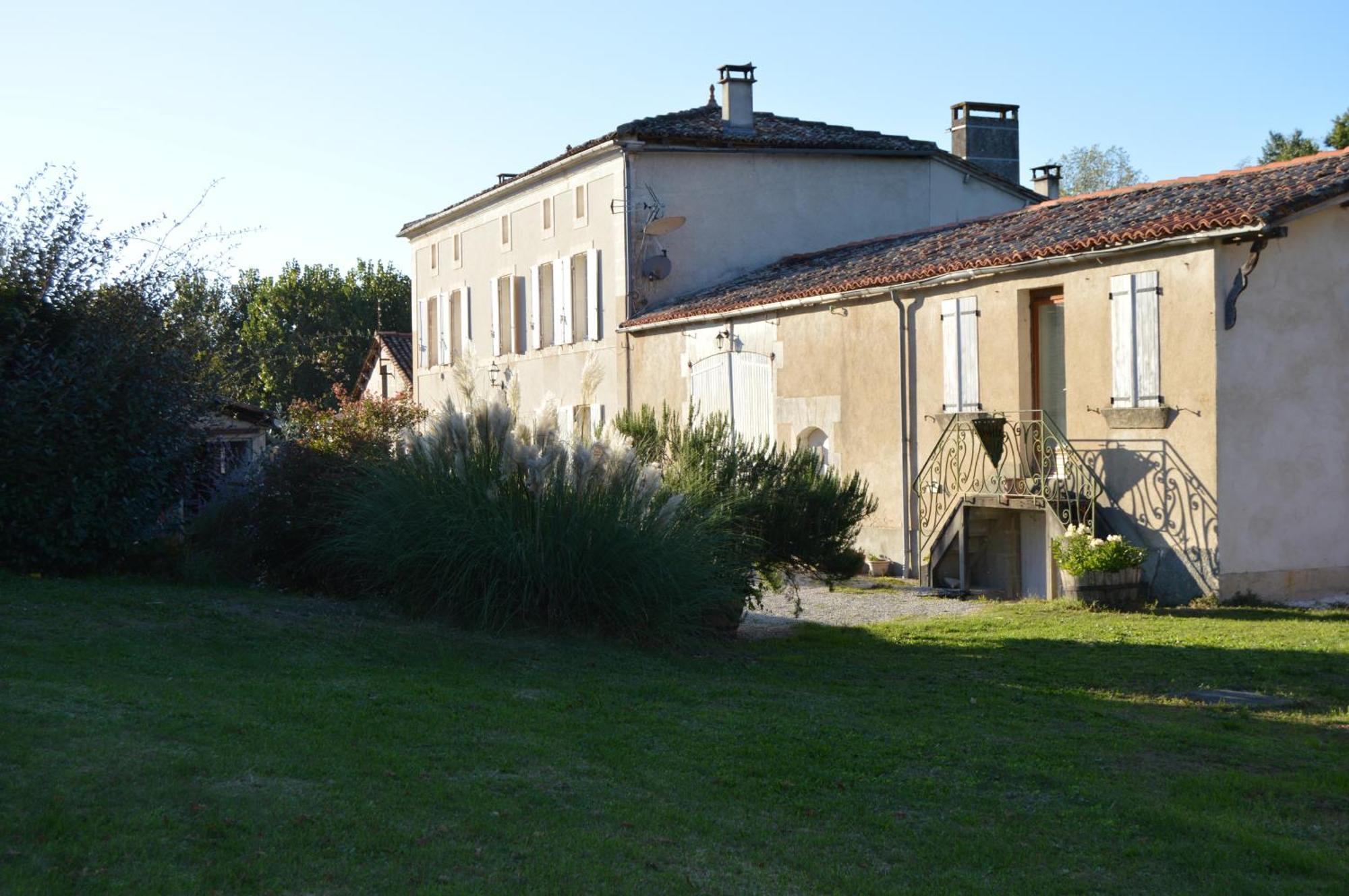 La Vieille Distillerie Le Tatre ภายนอก รูปภาพ